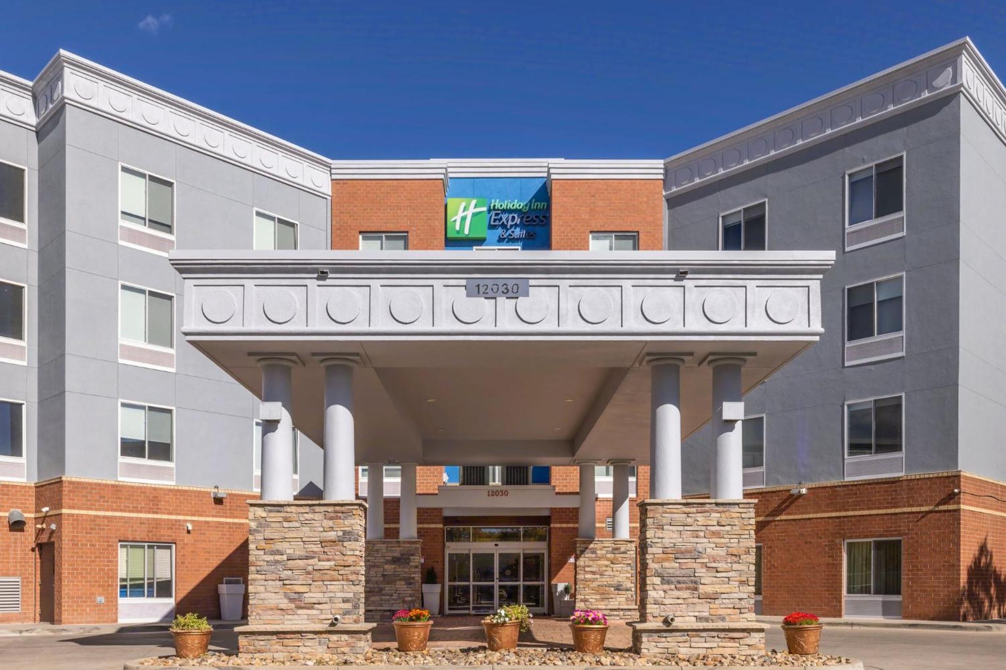 Express & Denver North - By Ihg