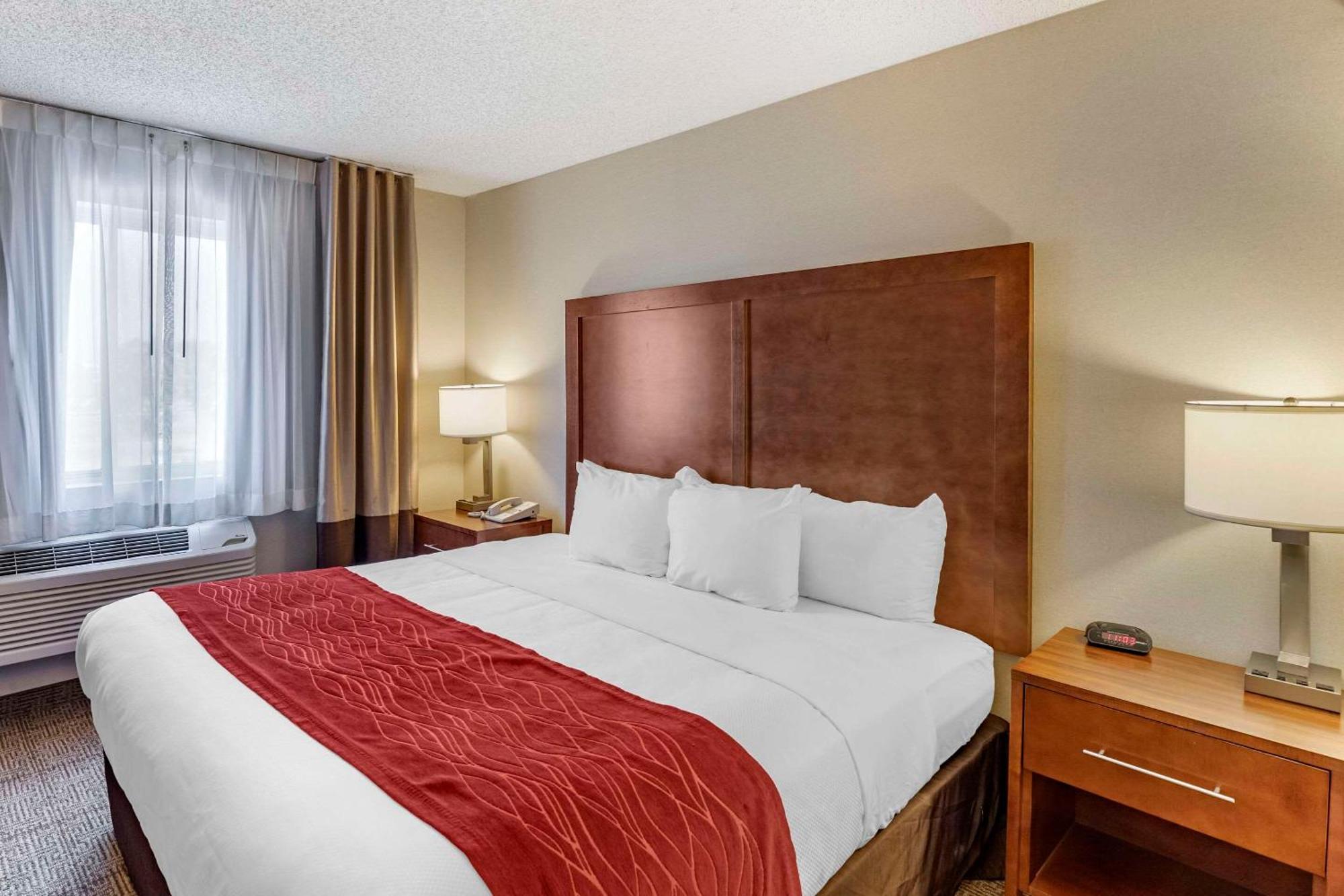 Comfort Denver West Arvada Station 2* Wheat Ridge