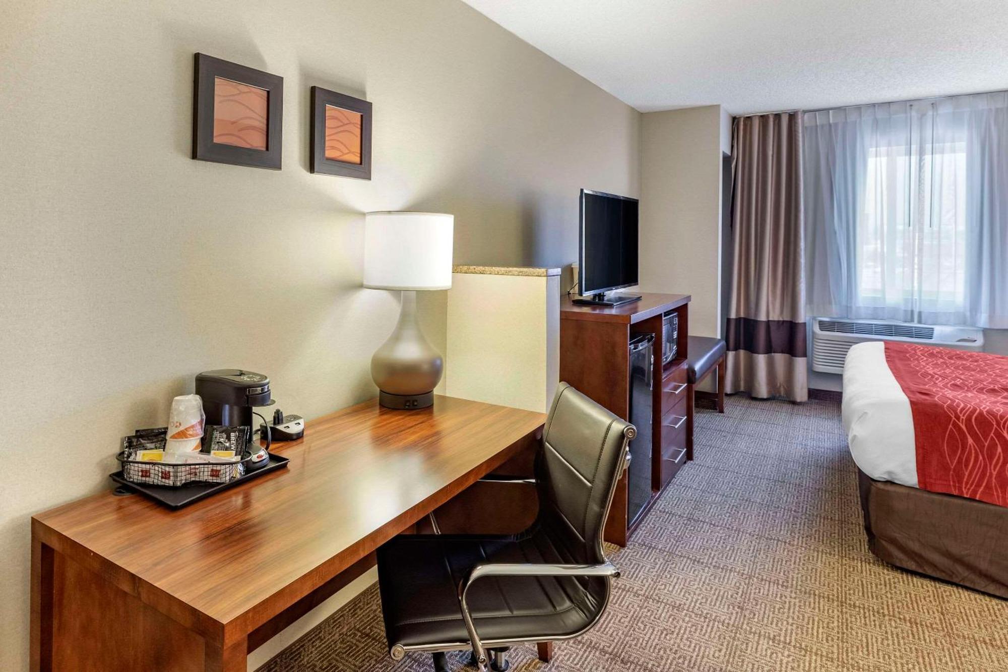Comfort Denver West Arvada Station 2* Wheat Ridge