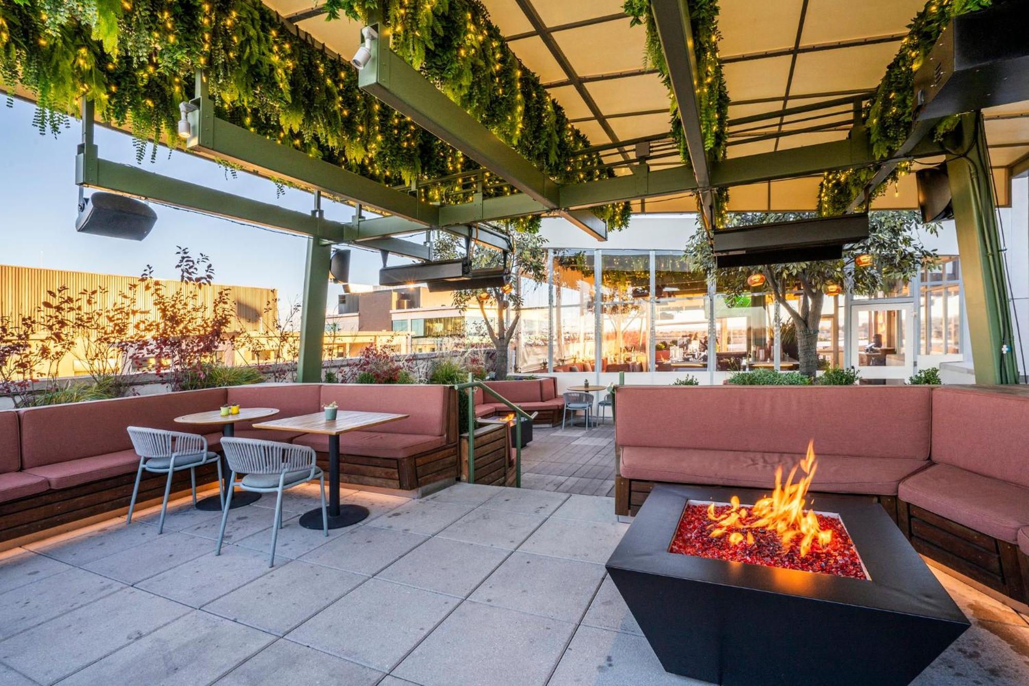 Halcyon - A In Cherry Creek Denver