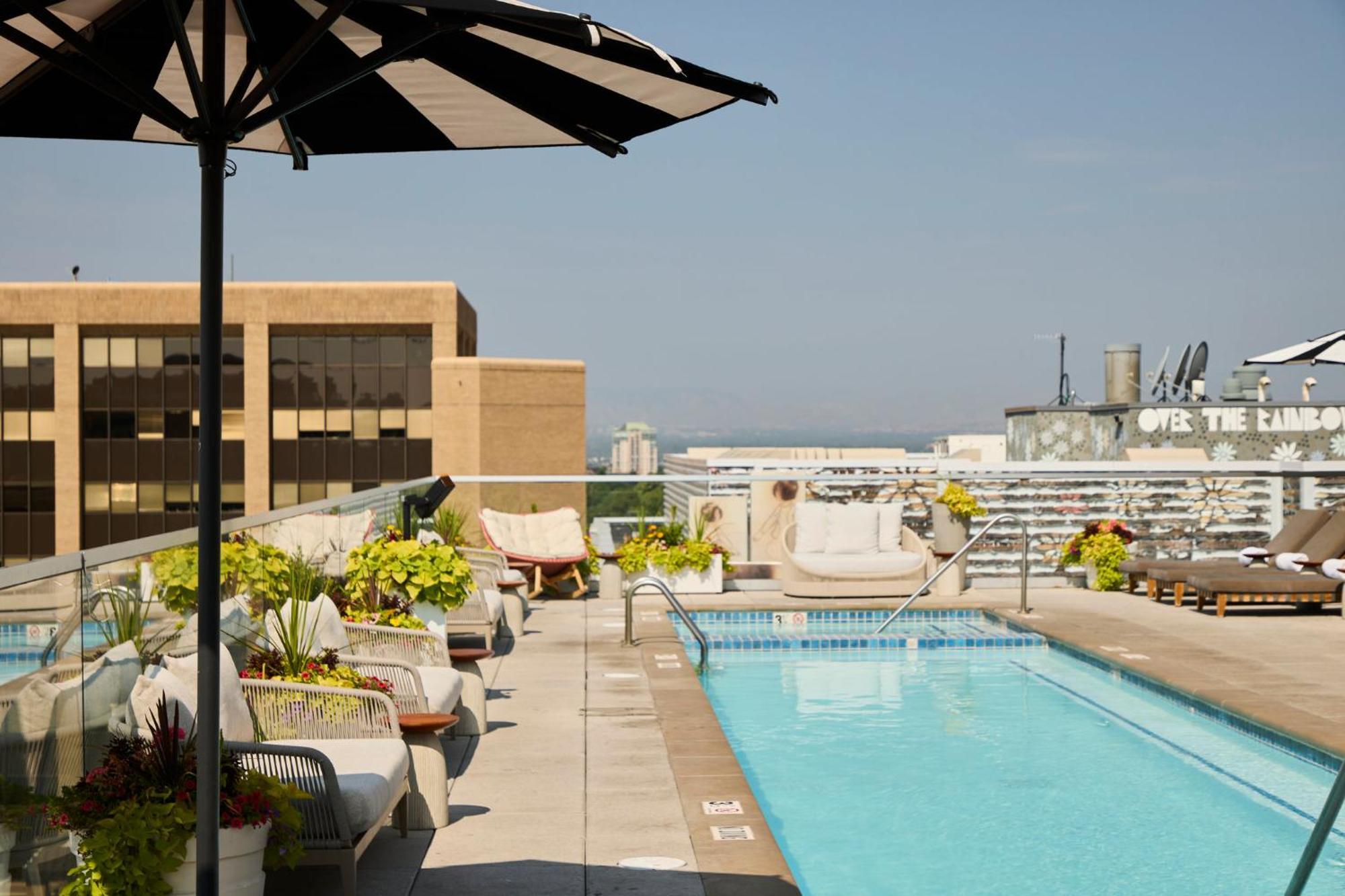 Hotel Halcyon - A In Cherry Creek 4*