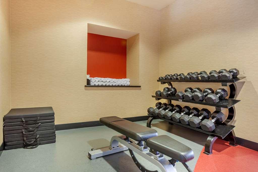 Hotel Cambria Denver International Airport 3*