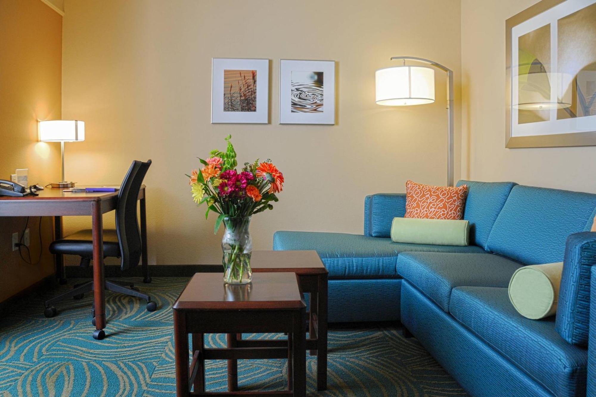 Hotel Springhill By Marriott South 3*