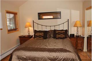 Twin Elk By Pinnacle Hotel 4*