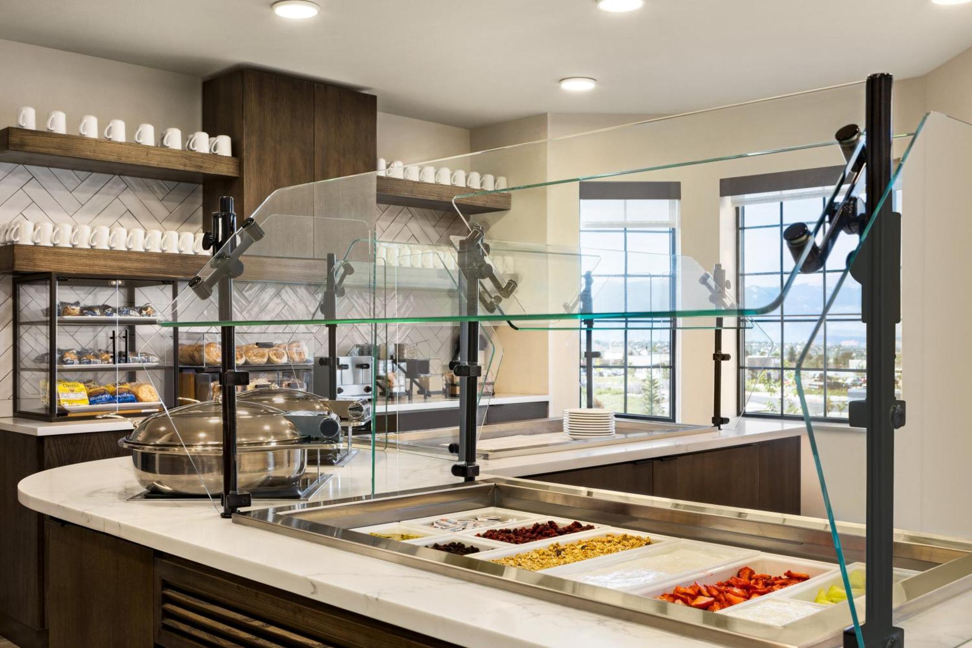 Staybridge - Ne By Ihg Hotel