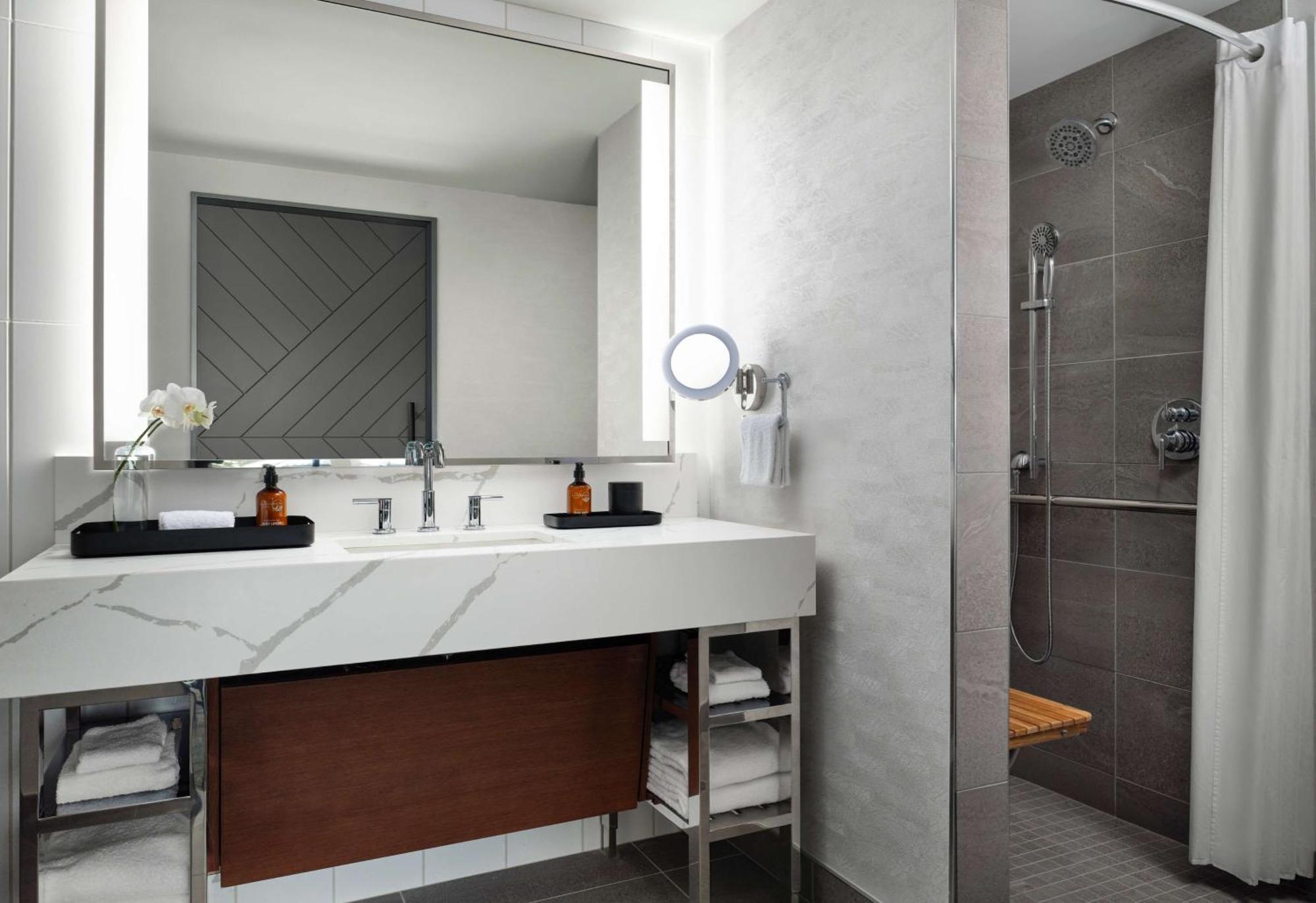 Alpenrock Breckenridge, Curio Collection By Hilton 4*