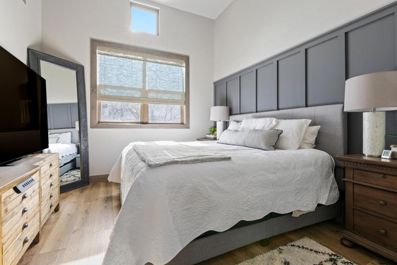 Holiday home Perfectly Located 3 Bed 3.5 Bath Beautiful Townhome *