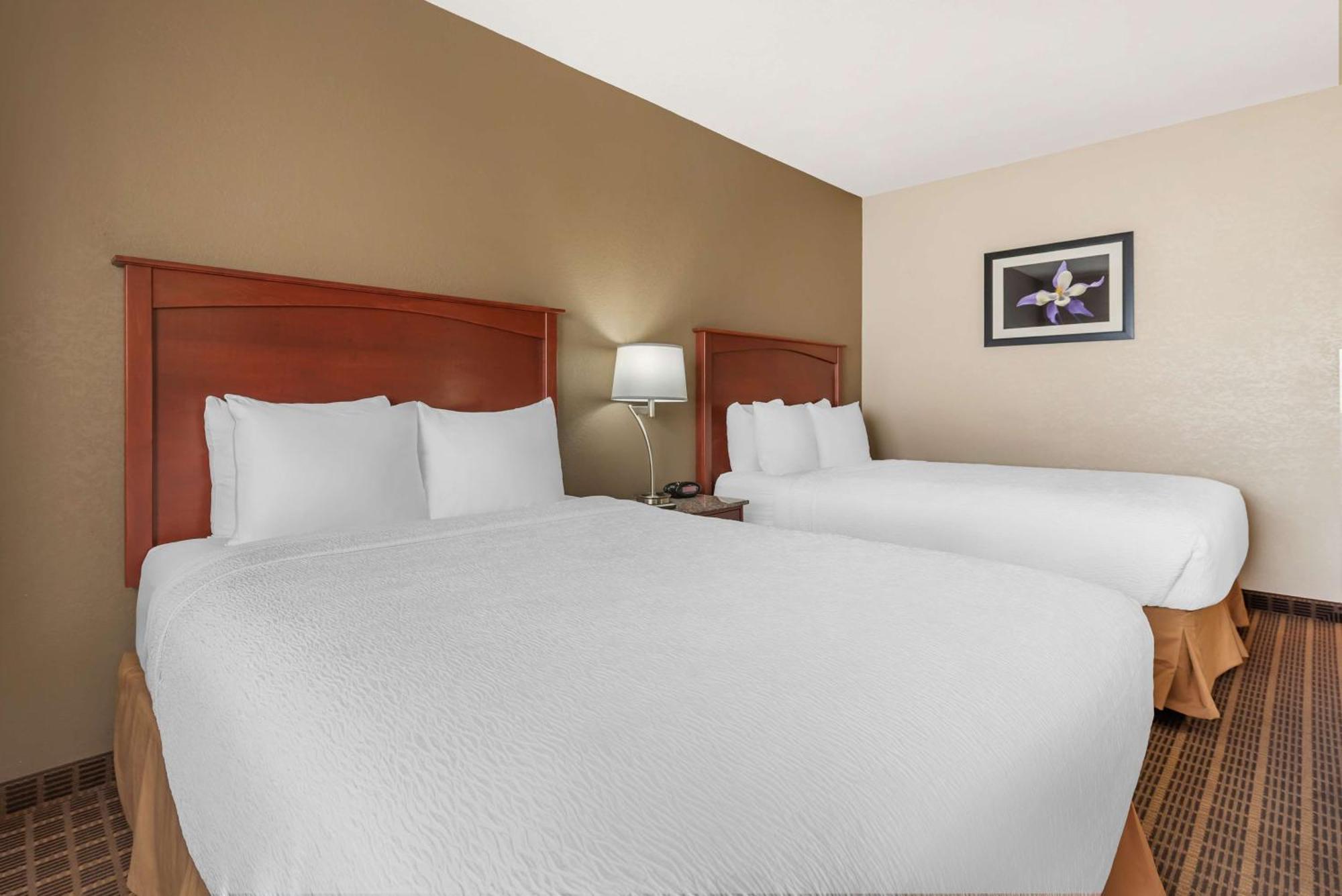 Hotel Western Peak Vista & 3*