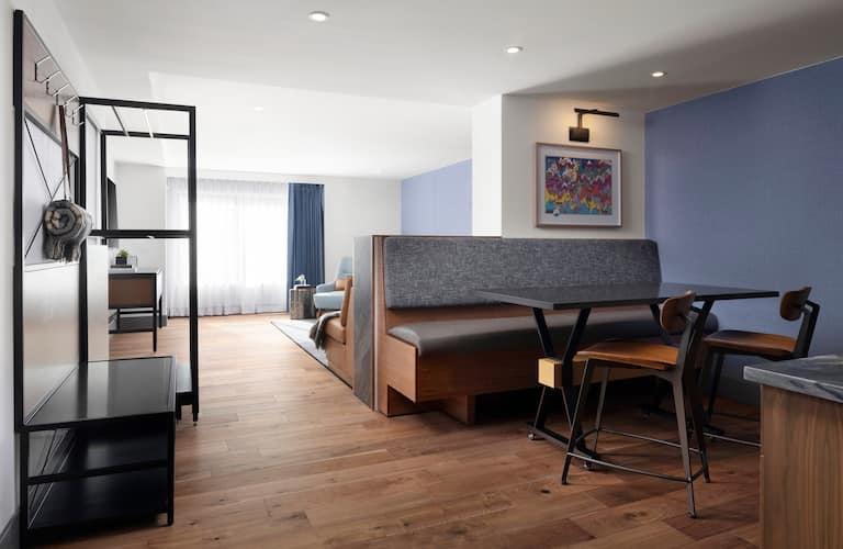 Alpenrock Breckenridge, Curio Collection By Hilton