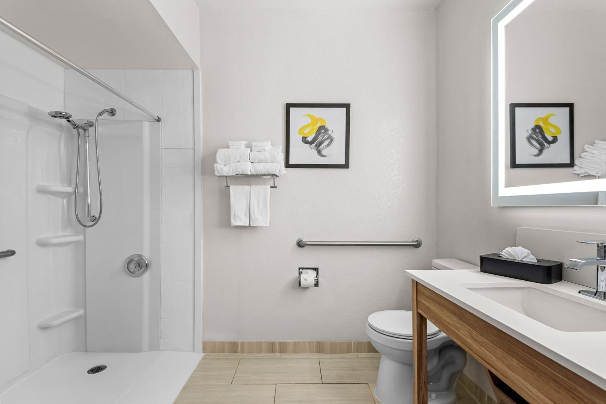 Comfort Denver North -