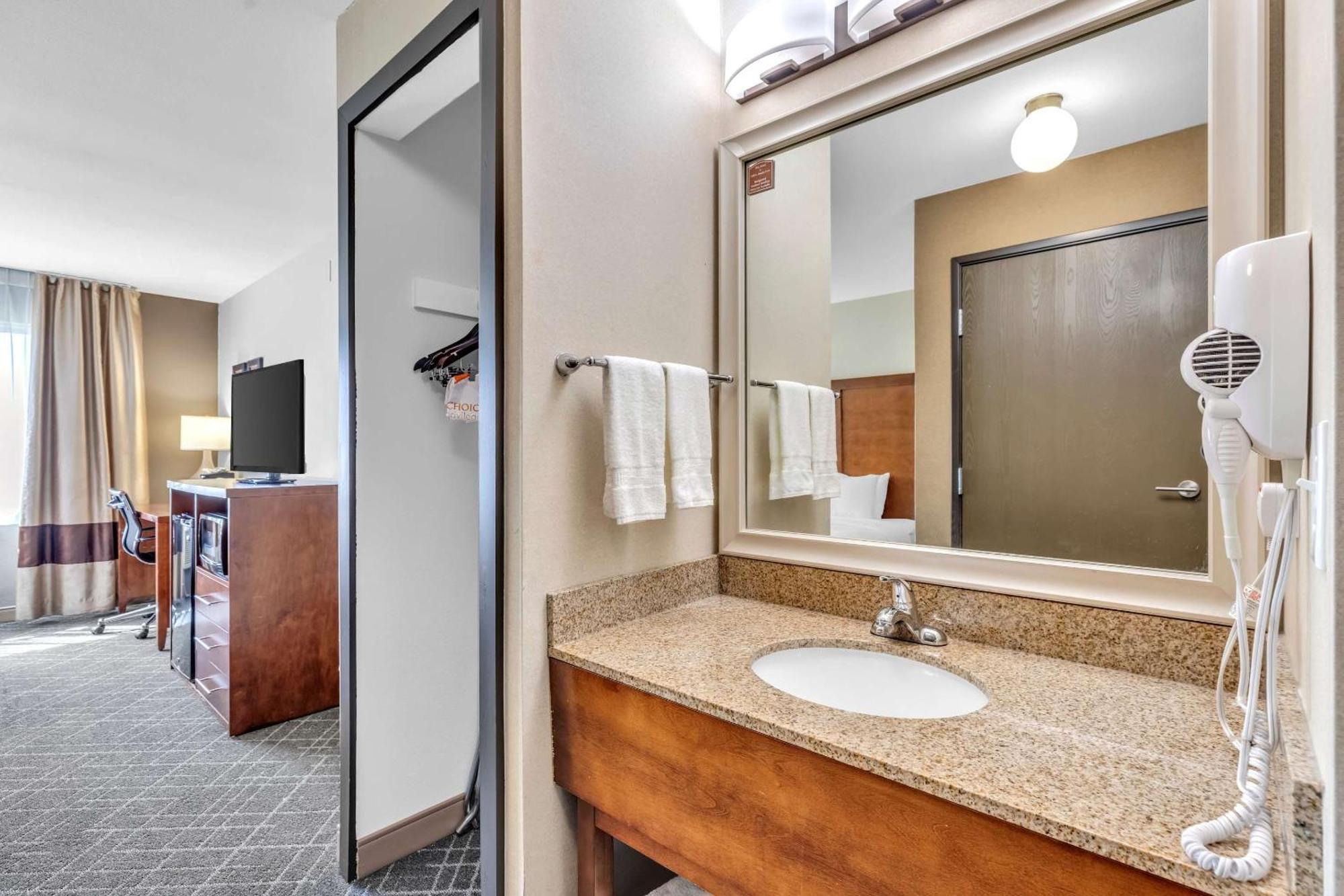 Inn Comfort Denver West Arvada Station 2*