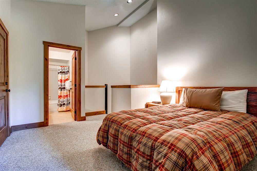Hill By Country Resort 2*