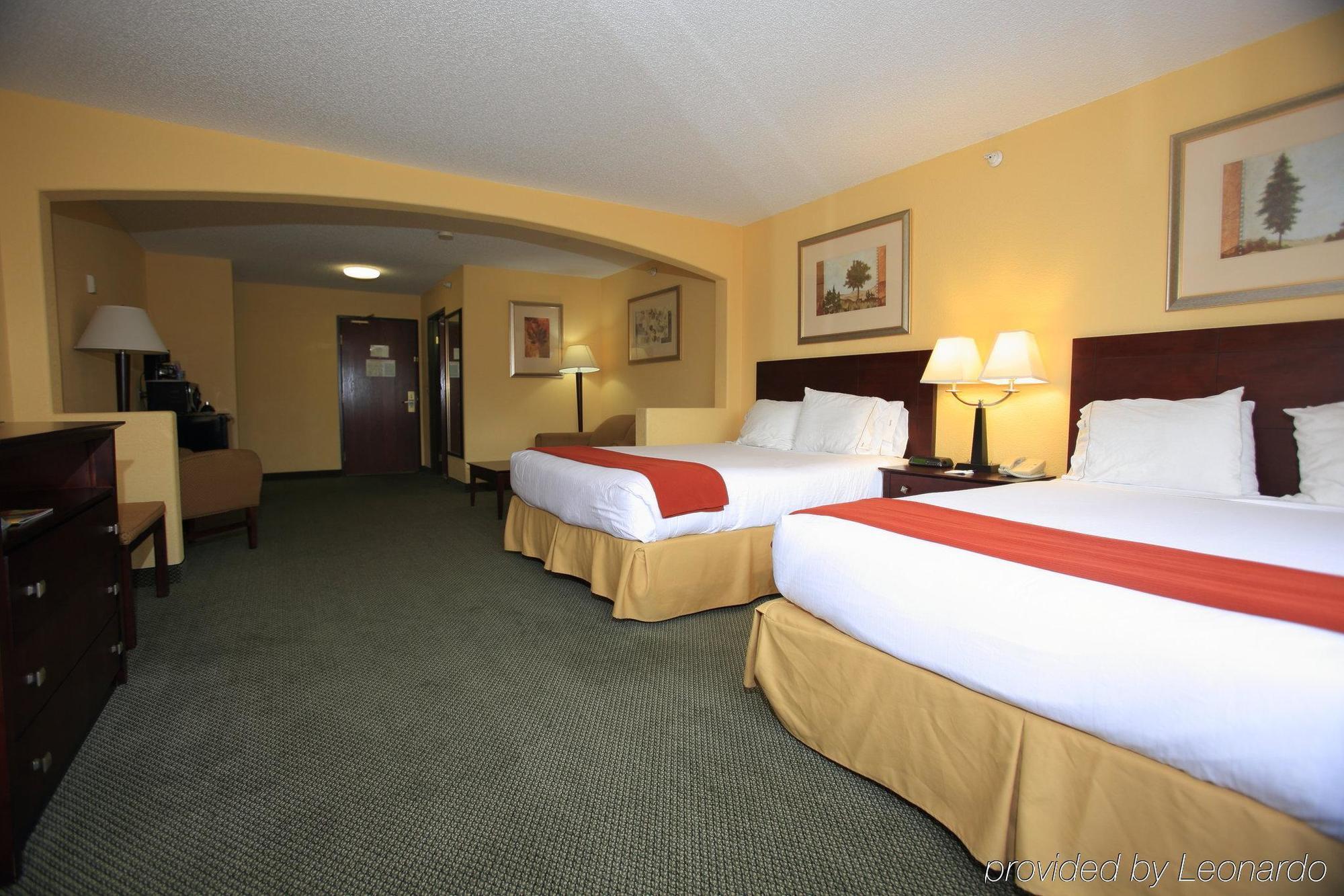 Holiday Express & North By Ihg 2* Colorado Springs