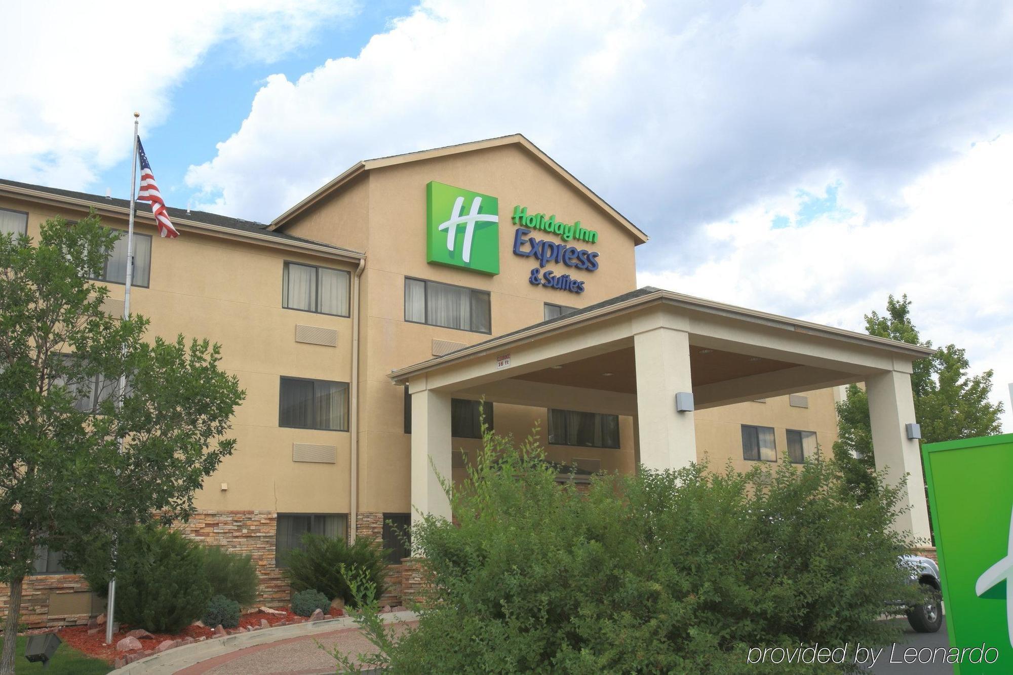 Hotel Holiday Express & North By Ihg 2*