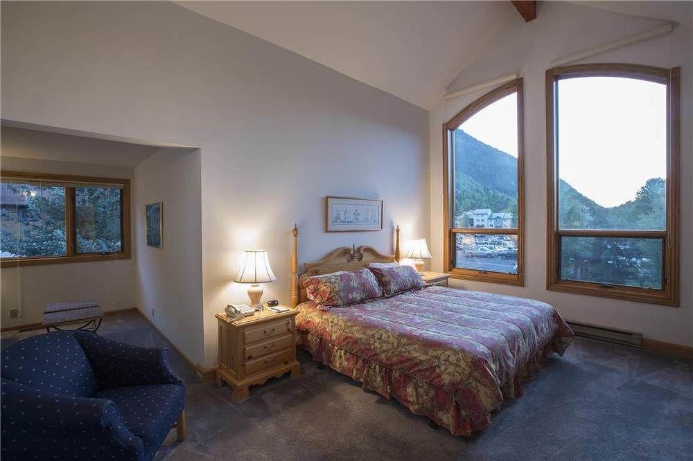 Cimarron Apartment *