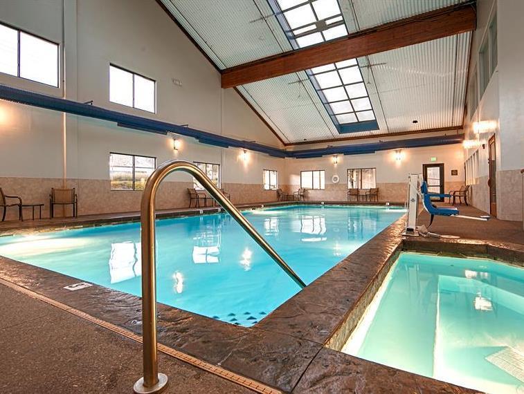 Western Vail Airport Hotel