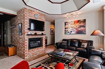 Hotel Meadows At Eagleridge By Steamboat Resorts
