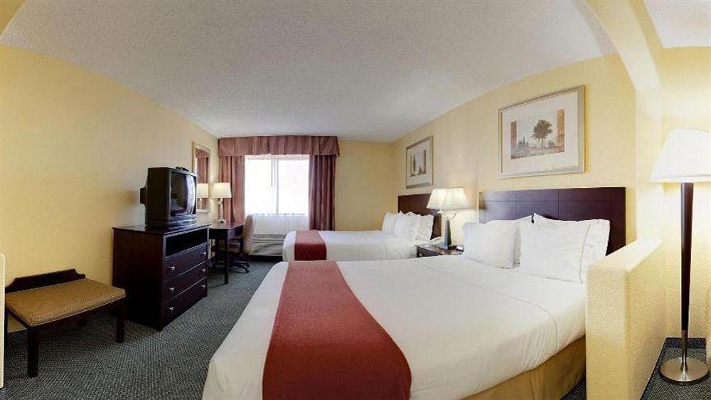 Holiday Express & North By Ihg Hotel Colorado Springs