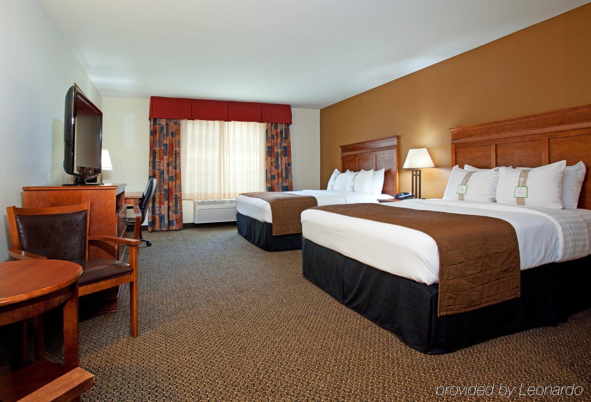 Express & By Ihg Hotel