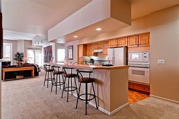 Hotel Meadows At Eagleridge By Steamboat Resorts Steamboat Springs
