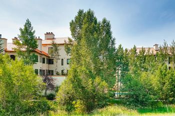 Meadows At Eagleridge By Steamboat Resorts