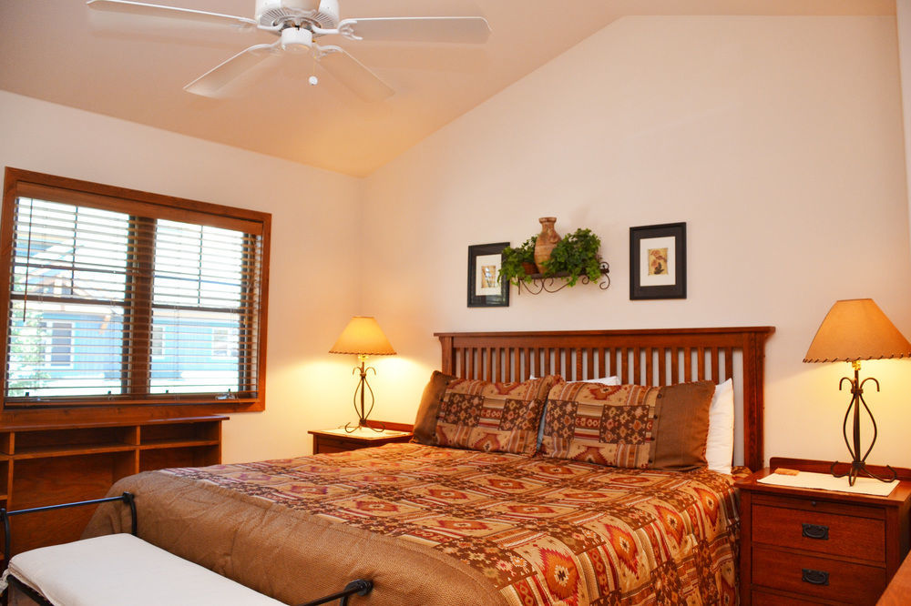 Hotel Los Pinos By Managers Breckenridge