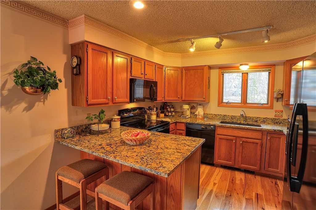 Woods Manor #302-a - Close To Main Street - Access To Indoor Hot Tub And Shuttle *