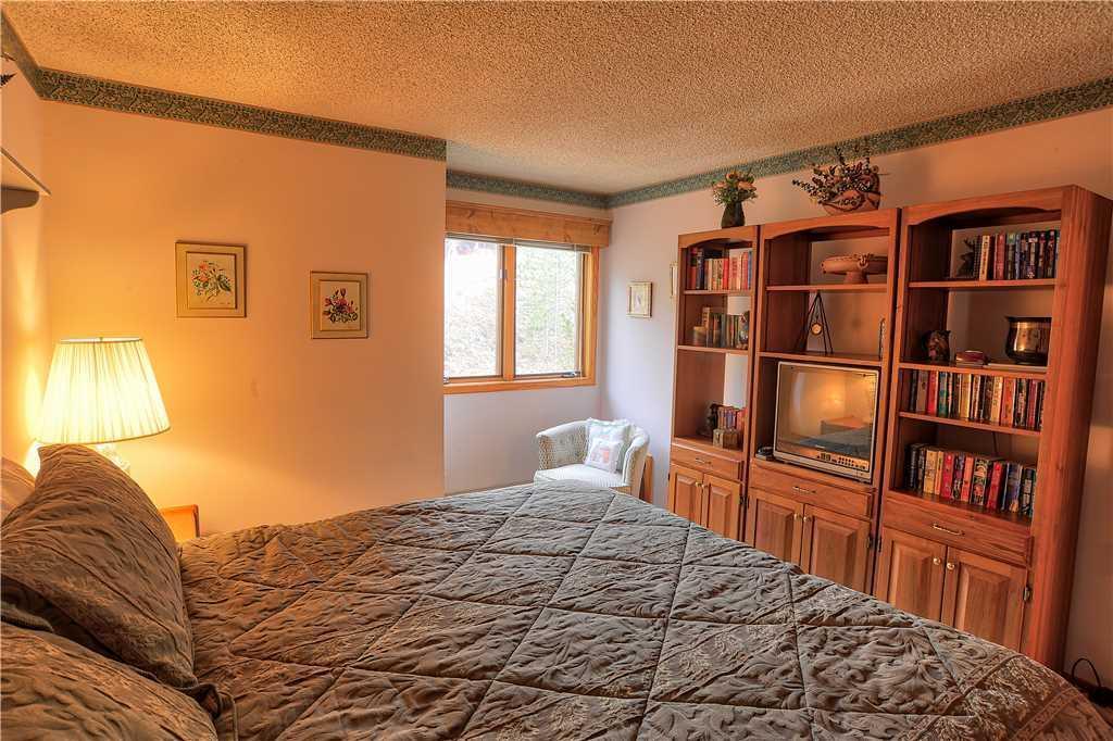 Woods Manor #302-a - Close To Main Street - Access To Indoor Hot Tub And Shuttle Breckenridge