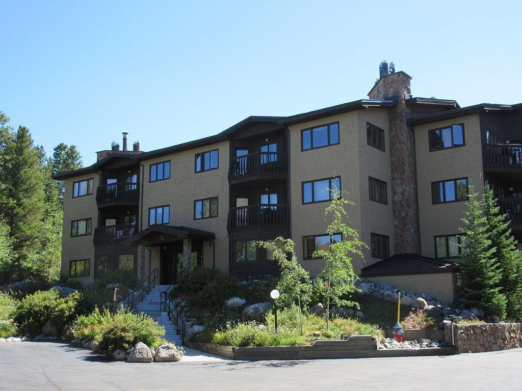Woods Manor #302-a - Close To Main Street - Access To Indoor Hot Tub And Shuttle *