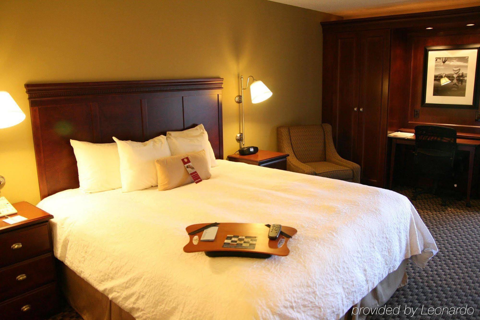 Spark By Hilton I 25 Central Colorado Springs