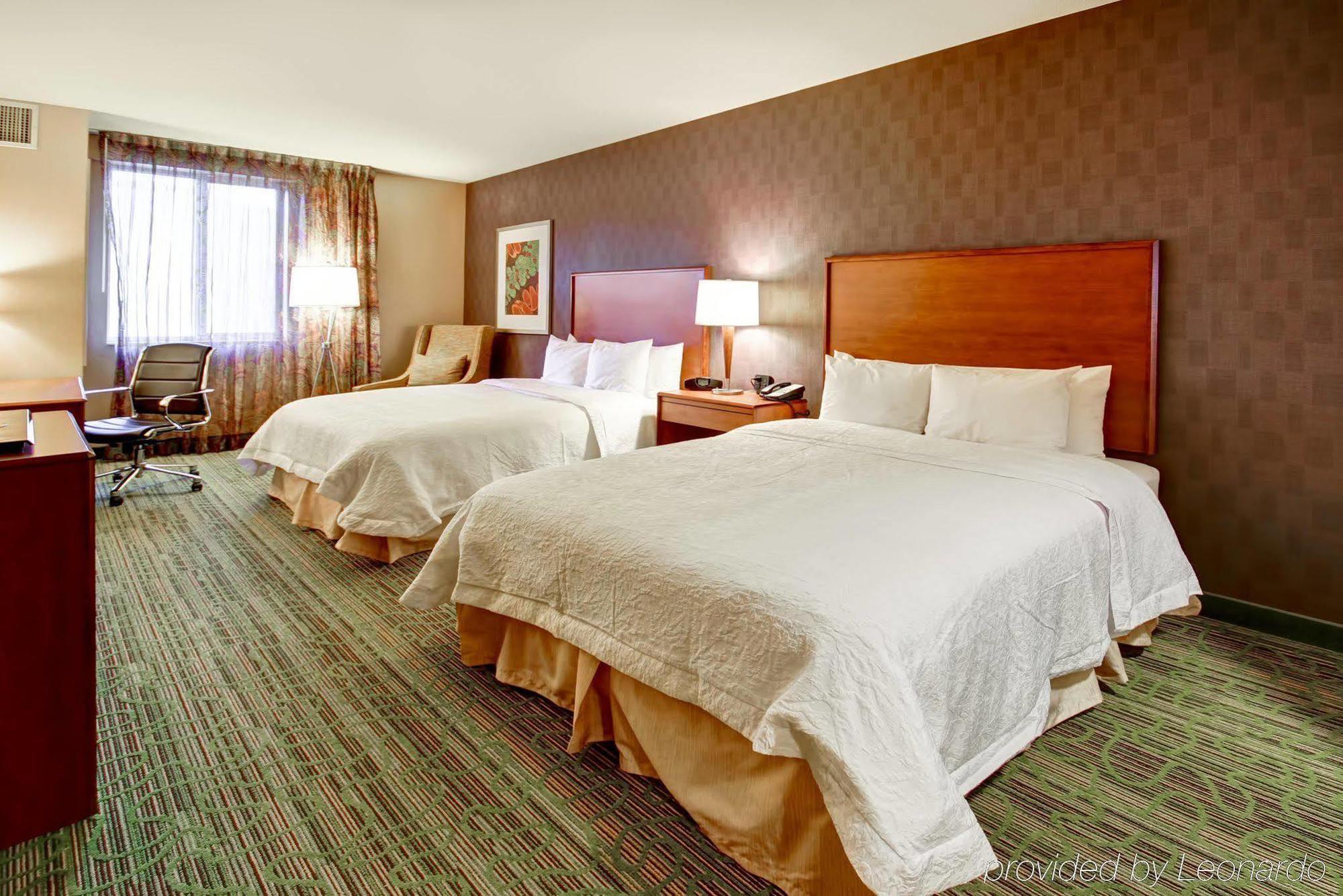 Hampton & Denver-downtown Hotel 3*