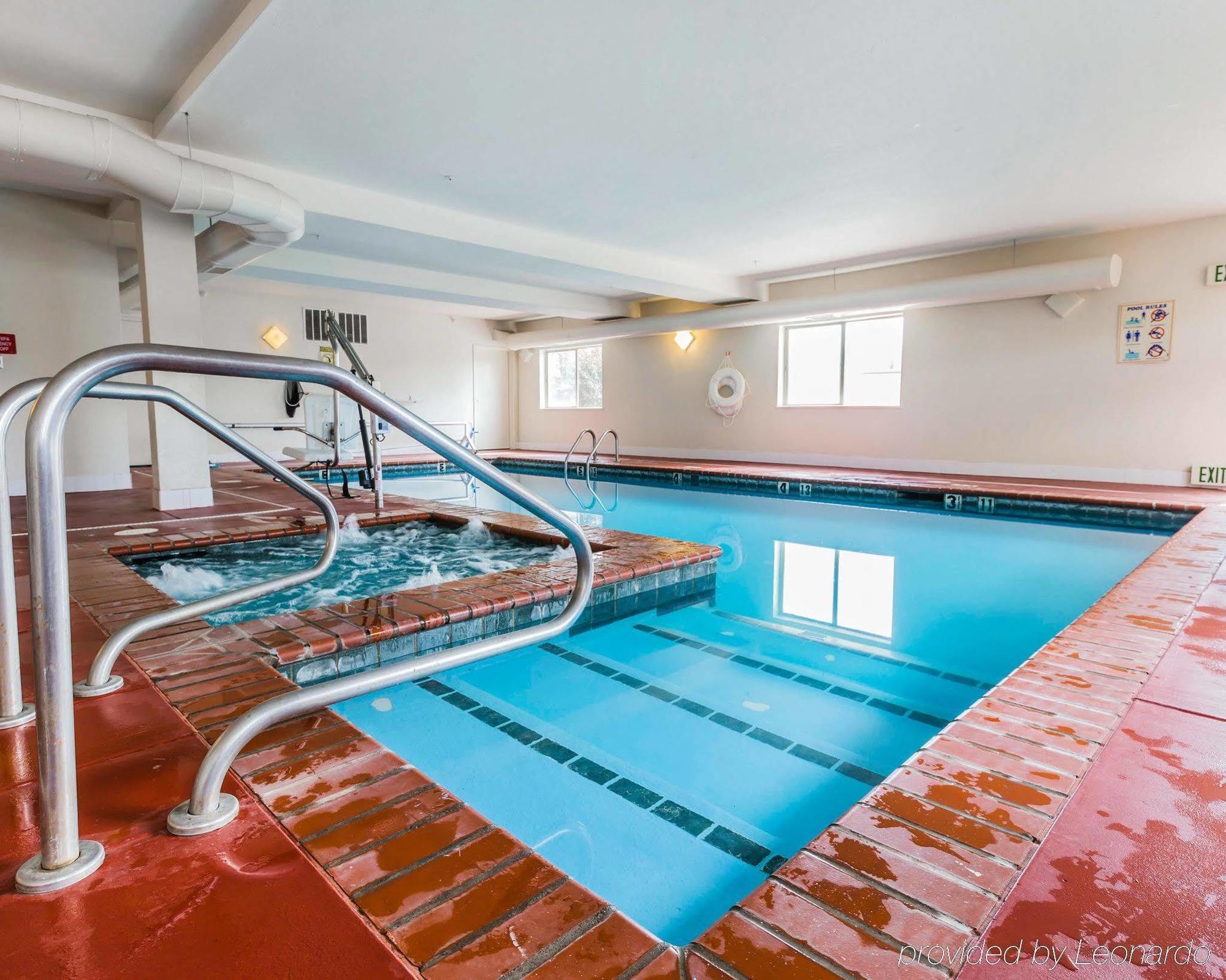 Quality & - Black Canyon Area Hotel
