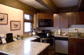 Chateau Eau Claire & Roaring Fork By Frias