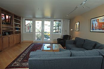 Ice House And Apartment