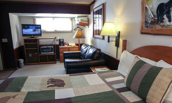 Sunnyside Knoll 3*