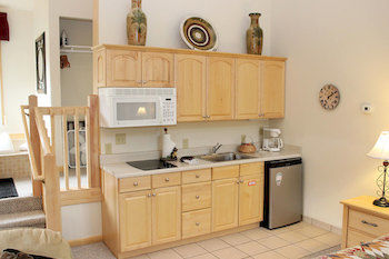 Sunnyside Knoll 3*