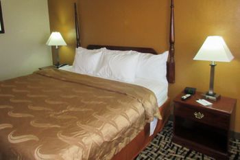Quality Inn 2*