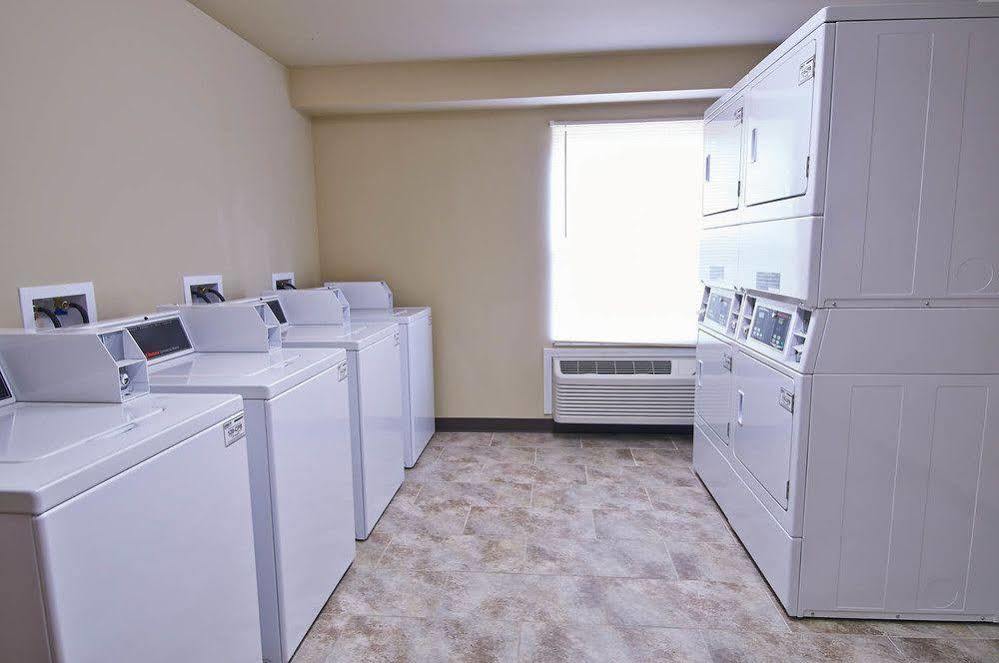 Suburban Denver Central-arvada 2*