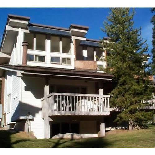 Winterwood Townhomes Holiday home *