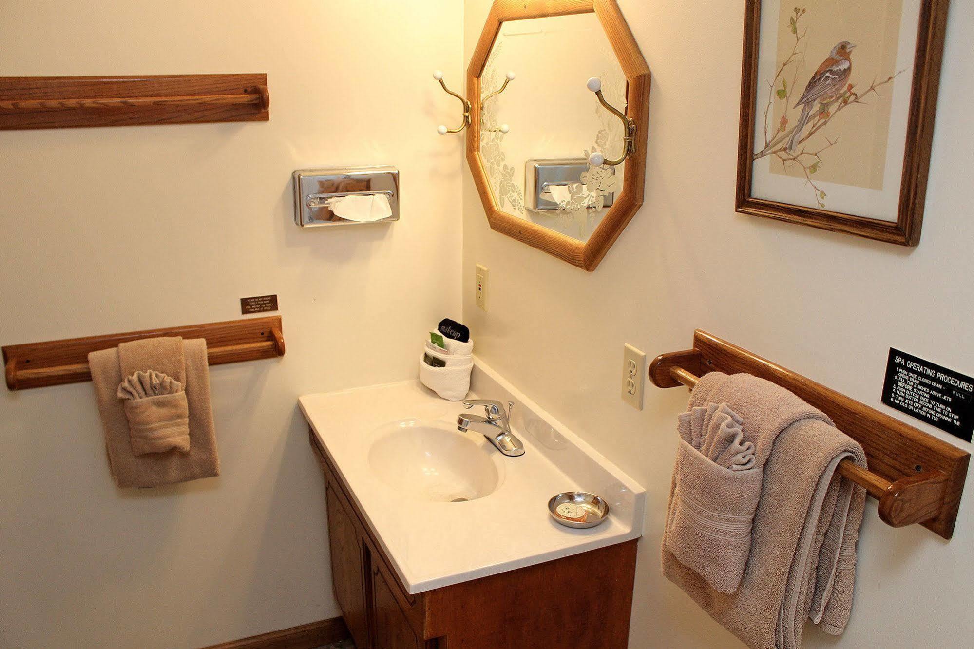 Sunnyside Knoll Hotel 3*