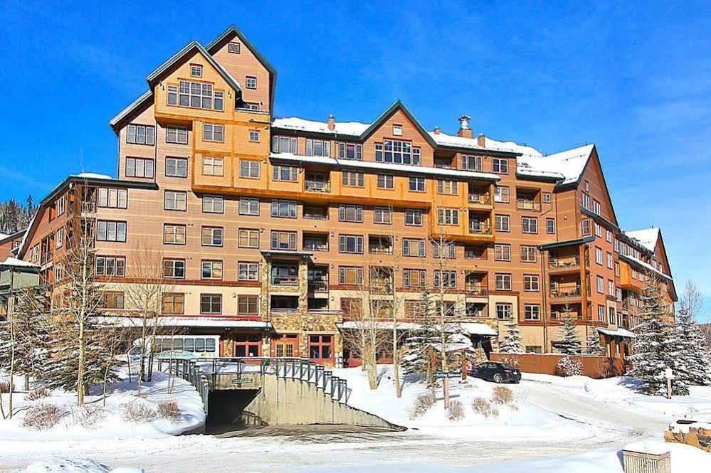 Lodge Zephyr Mountain *