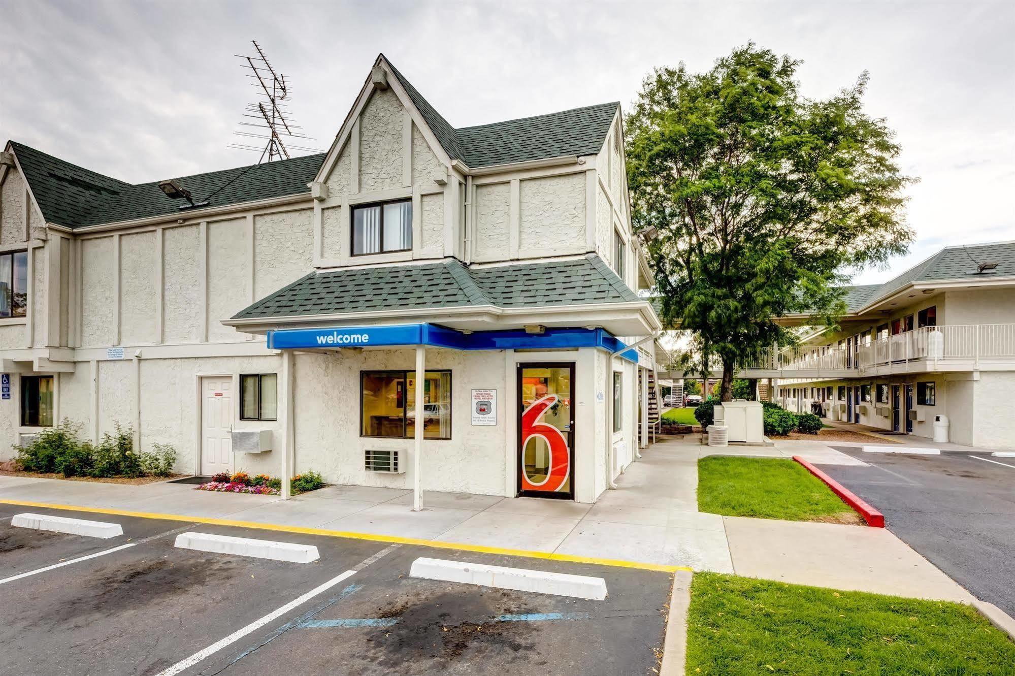 Hotel 6-wheat Ridge, Co - West - Denver North