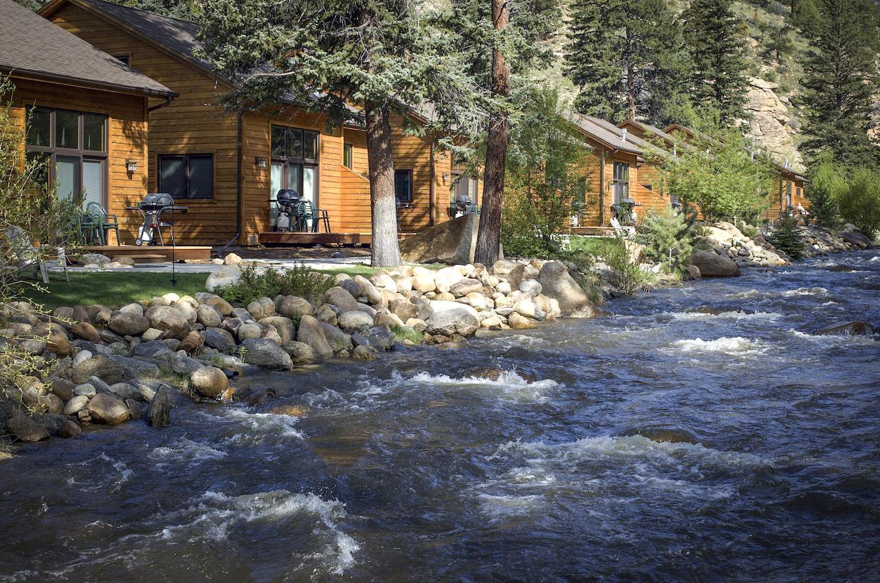 River Stone Resorts 3*