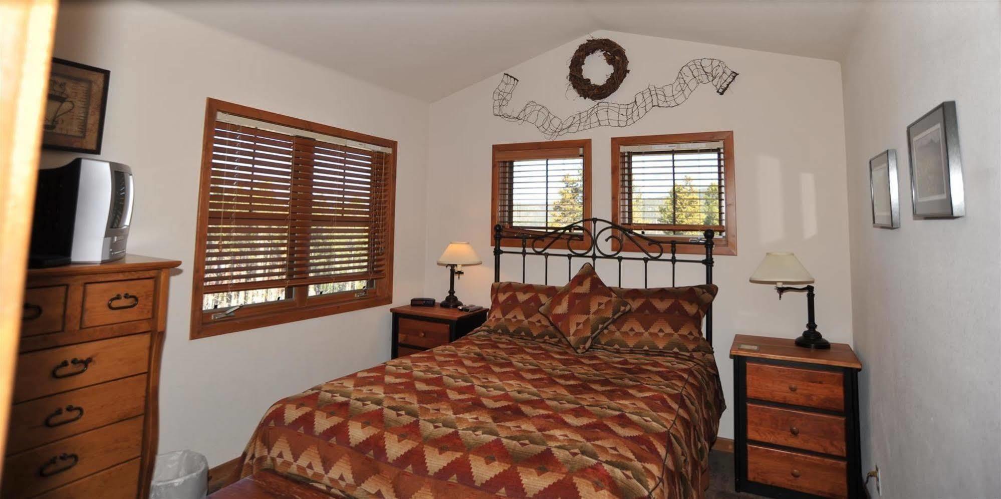 Los Pinos By Managers Hotel Breckenridge