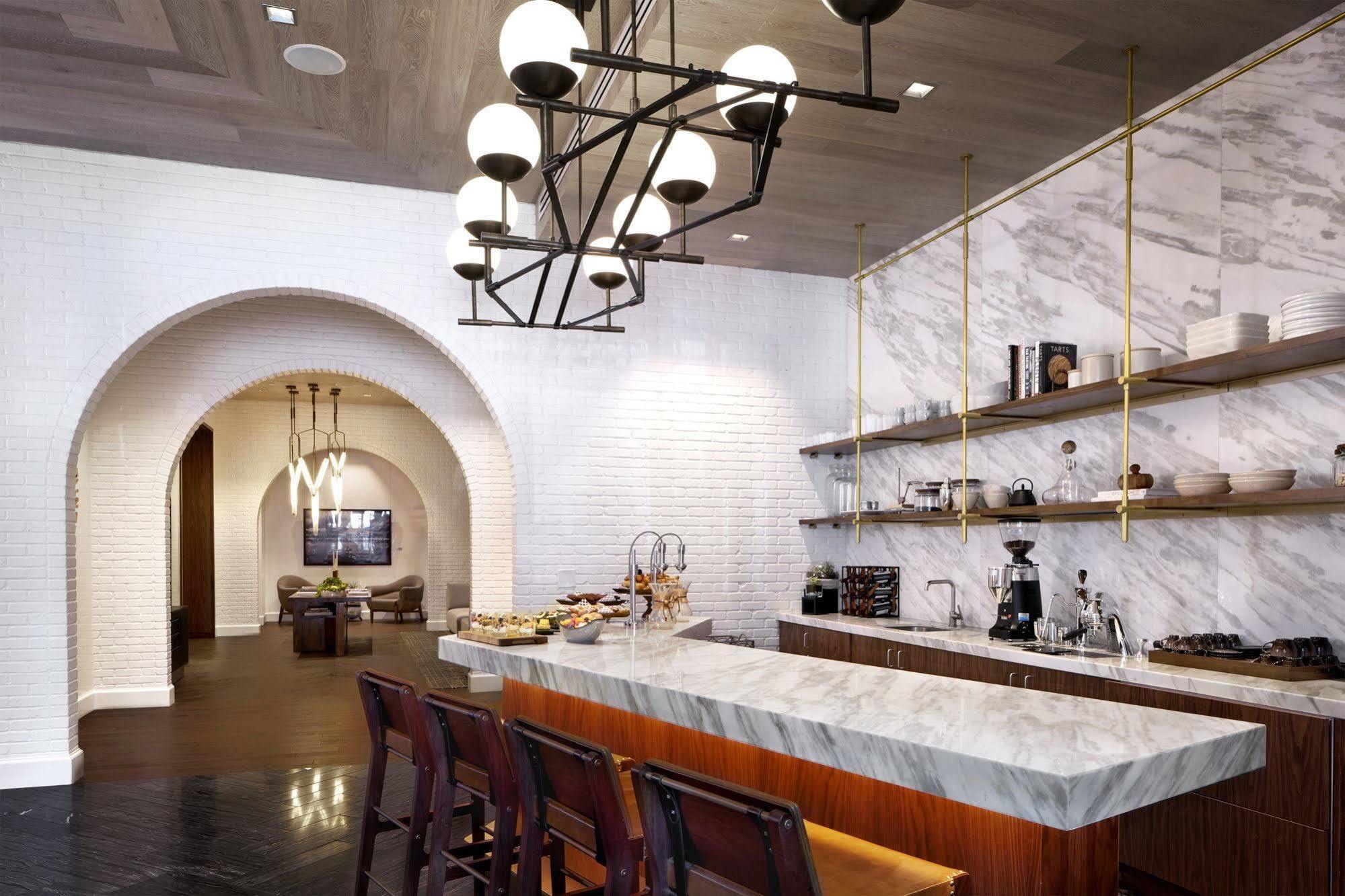 Halcyon - A In Cherry Creek Denver