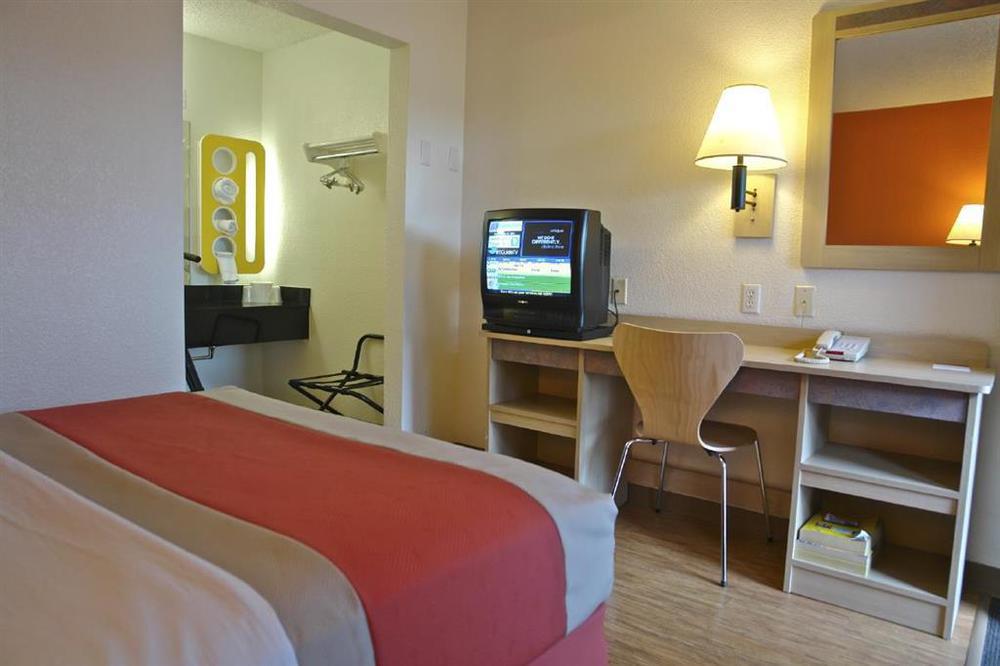 Hotel 6-wheat Ridge, Co - West - Denver North Wheat Ridge