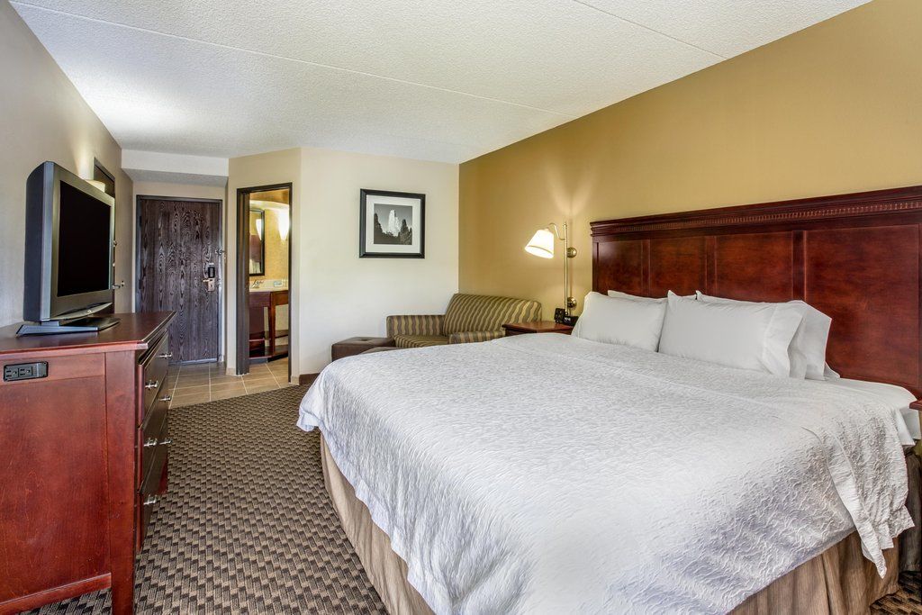 Hotel Spark By Hilton I 25 Central Colorado Springs