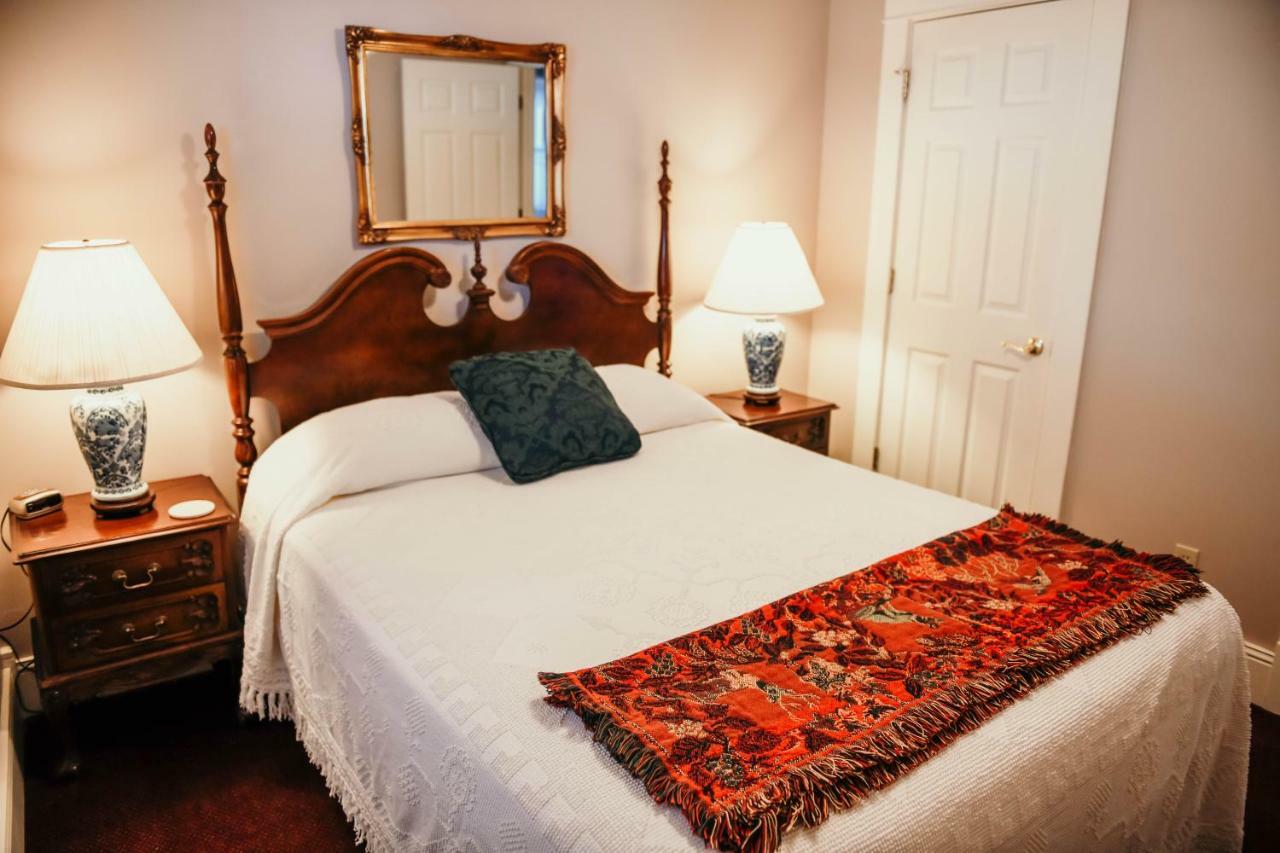 China Clipper (adults Only) 3*