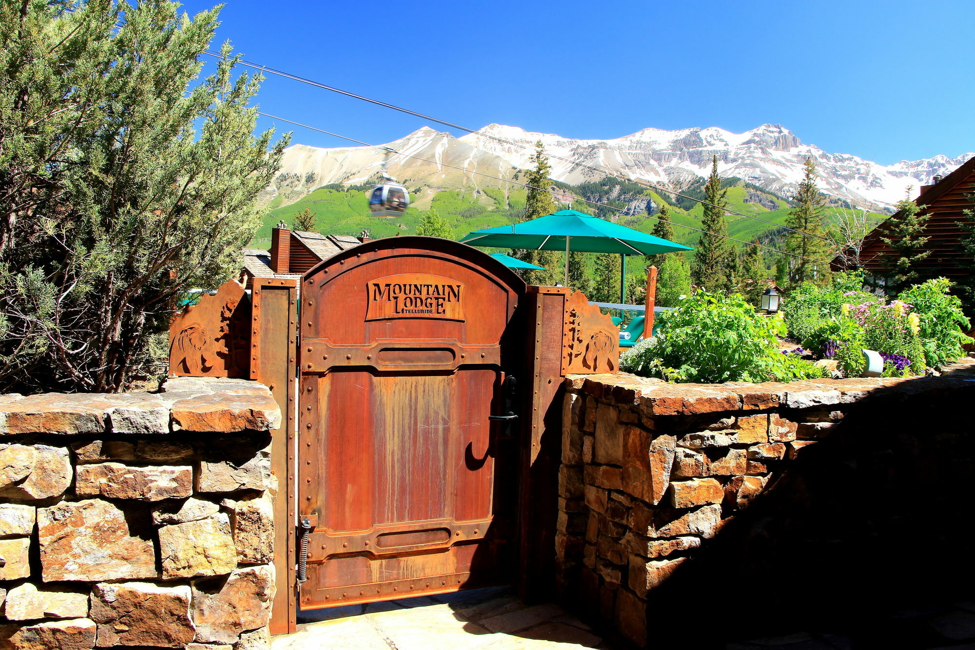 Lodge Mountain