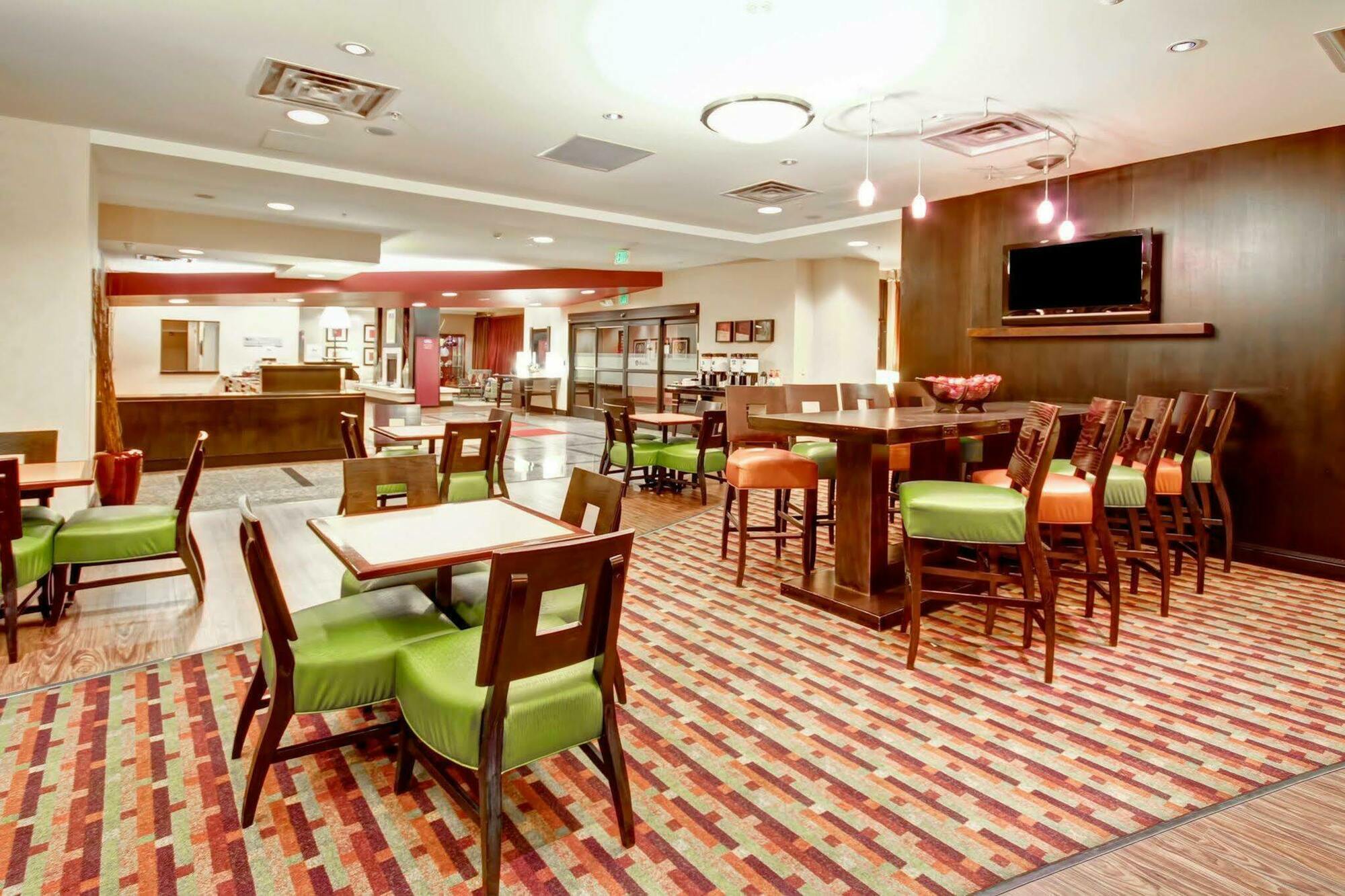 Hampton & Denver-downtown 3*